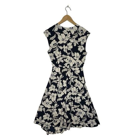 Banana Republic Navy Floral Midi Wrap Dress Dress Size 4 - Picture 12 of 17